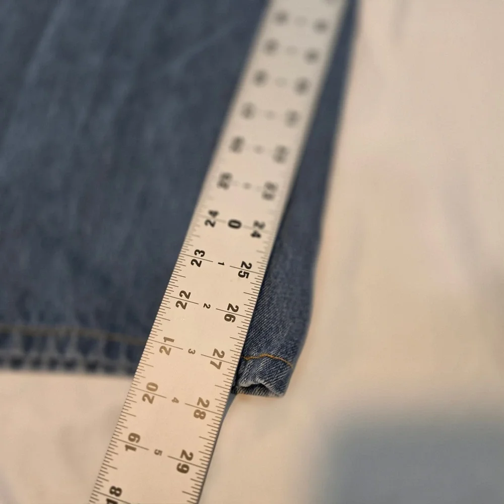 Levis 505 Straight Fit Jeans Mens 48x27 Blue Medium Wash Excellent Classic Denim